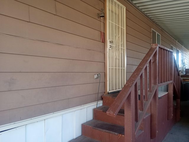 2400 W Midvalley Avenue S 1, Visalia, CA 93277