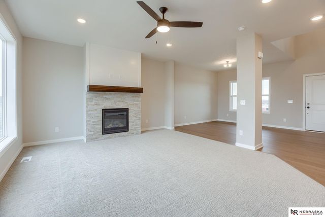 17110 SARAH Street, Bennington, NE 68007