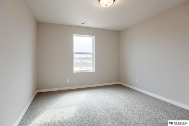 17110 SARAH Street, Bennington, NE 68007