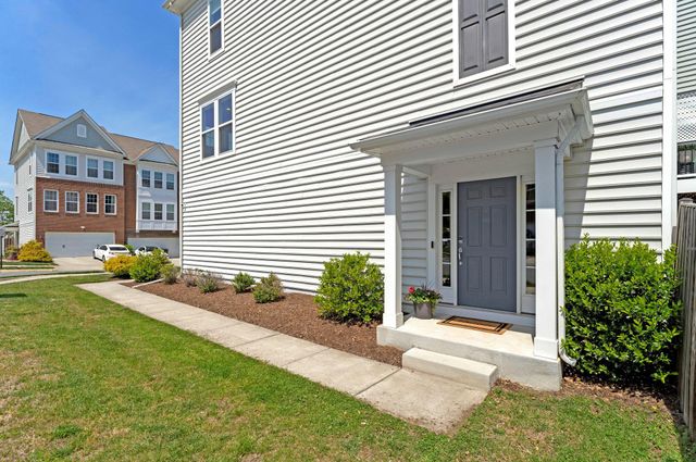 44955 BISHOP TER, Ashburn, VA 20147