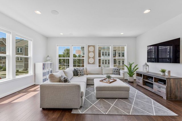 44955 BISHOP TER, Ashburn, VA 20147