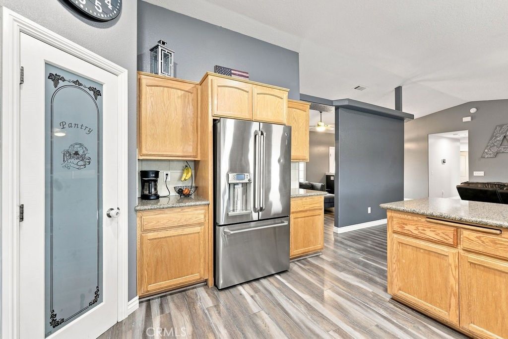 Image 14 of property listing at 14821 Gayhead Road, Apple Valley, CA 92307