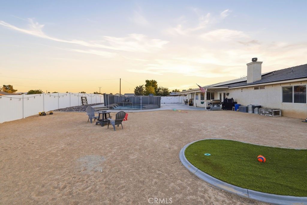 Image 31 of property listing at 14821 Gayhead Road, Apple Valley, CA 92307