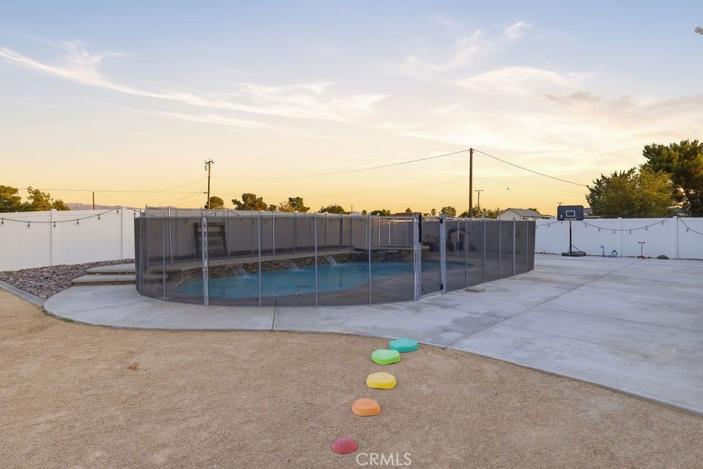 Image 32 of property listing at 14821 Gayhead Road, Apple Valley, CA 92307