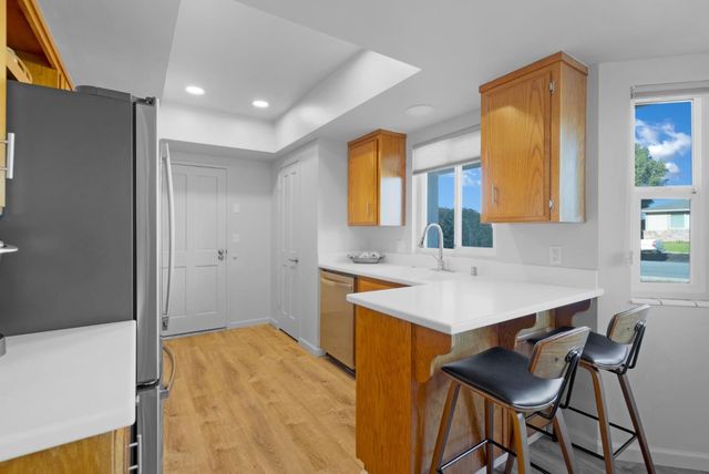 120 Marks Drive, Hollister, CA 95023