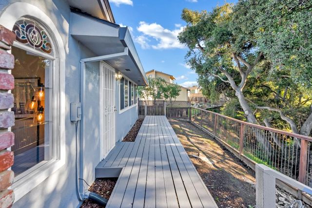 120 Marks Drive, Hollister, CA 95023