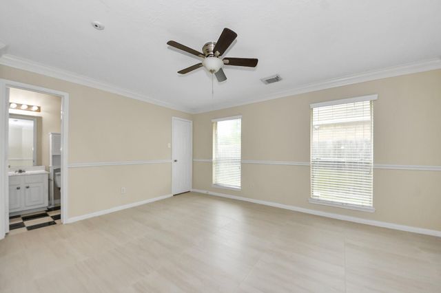 10214 White Oak Trail Lane, Houston, TX 77064