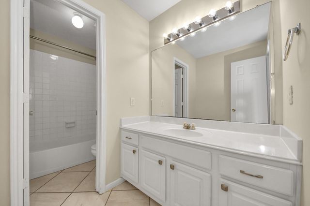 10214 White Oak Trail Lane, Houston, TX 77064