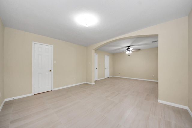 10214 White Oak Trail Lane, Houston, TX 77064