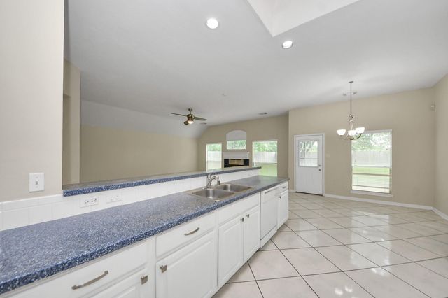 10214 White Oak Trail Lane, Houston, TX 77064