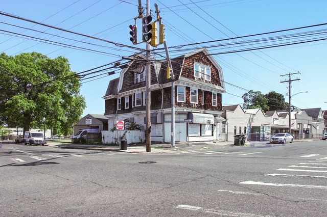 100 Bishop Avenue 2nd Fl, Bridgeport, CT 06607