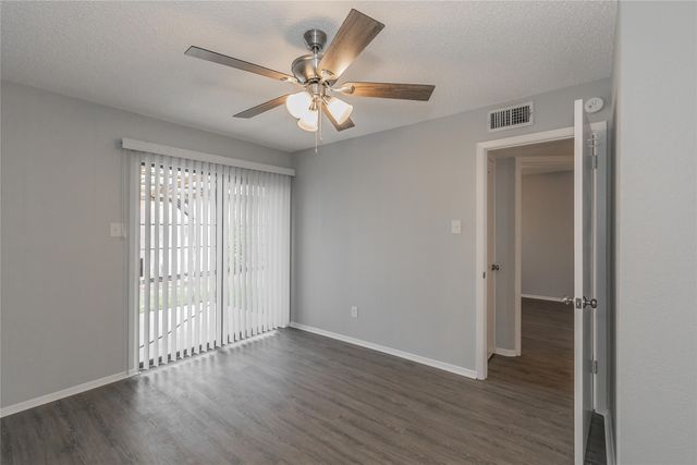 5013 Geddes Avenue C, Fort Worth, TX 76107