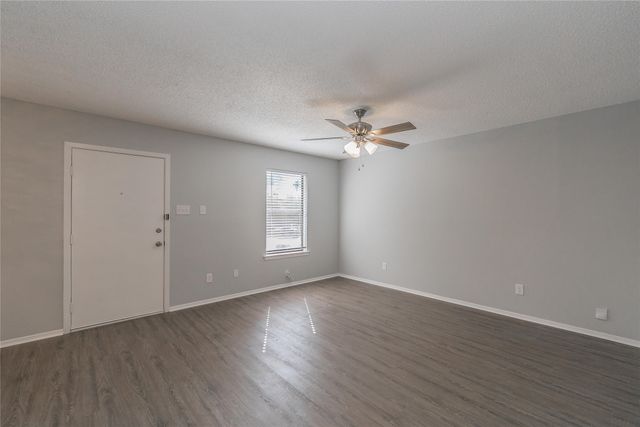 5013 Geddes Avenue C, Fort Worth, TX 76107