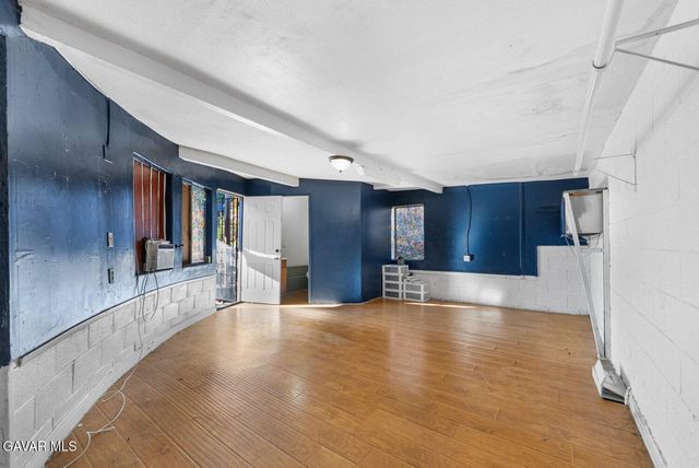 44221 4th Street, Lancaster, CA 93535