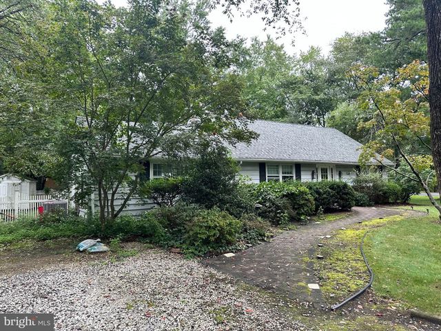 6 MIAMI TRL, Medford Lakes, NJ 08055