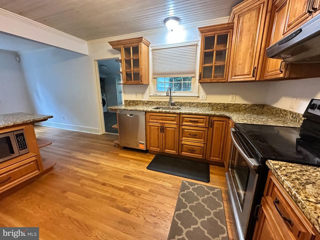 6 MIAMI TRL, Medford Lakes, NJ 08055