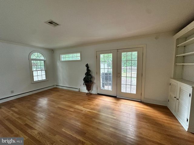 6 MIAMI TRL, Medford Lakes, NJ 08055