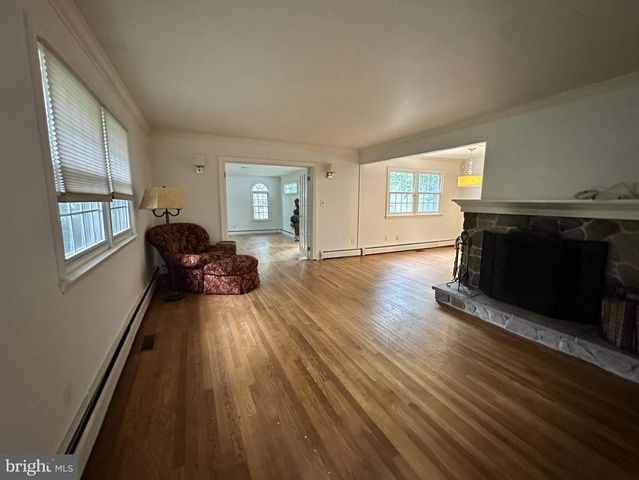 6 MIAMI TRL, Medford Lakes, NJ 08055