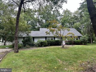 6 MIAMI TRL, Medford Lakes, NJ 08055