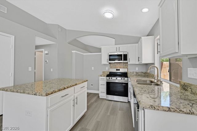 7019 Wine River Drive, Las Vegas, NV 89119