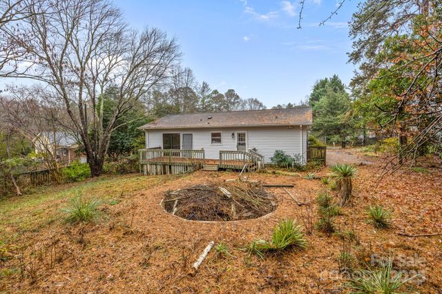 1158 Sunset Court, Conover, NC 28613