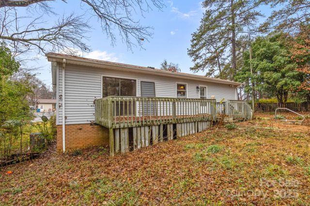 1158 Sunset Court, Conover, NC 28613