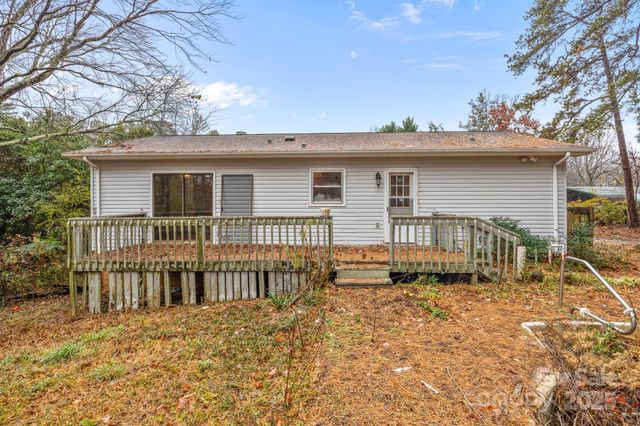 1158 Sunset Court, Conover, NC 28613