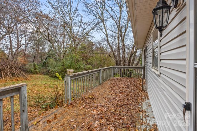 1158 Sunset Court, Conover, NC 28613