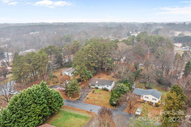 1158 Sunset Court, Conover, NC 28613