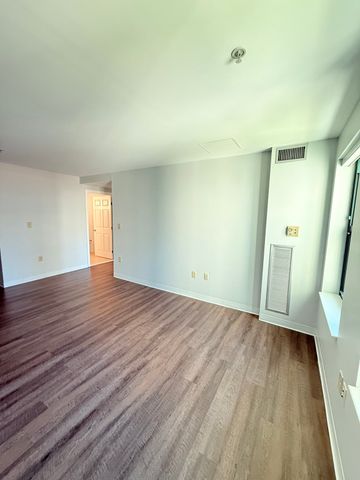 1 Nassau Street 612, Boston, MA 02111