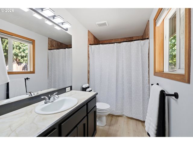 2909 Ne 165TH Ave, Vancouver, WA 98682