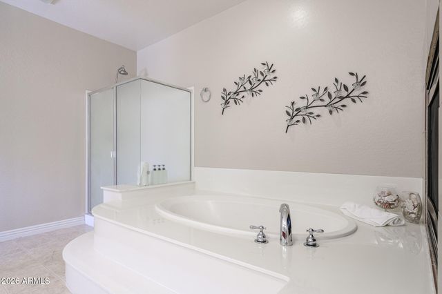 27323 N COVERED WAGON Road, Phoenix, AZ 85085