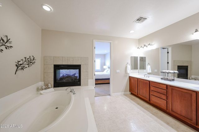 27323 N COVERED WAGON Road, Phoenix, AZ 85085