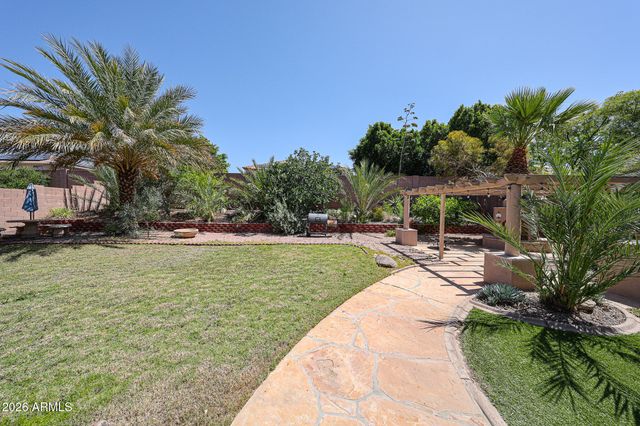 27323 N COVERED WAGON Road, Phoenix, AZ 85085