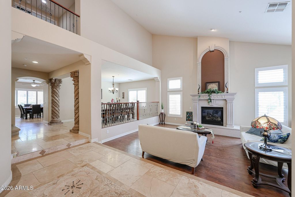 Image 10 of property listing at 27323 N COVERED WAGON Road, Phoenix, AZ 85085