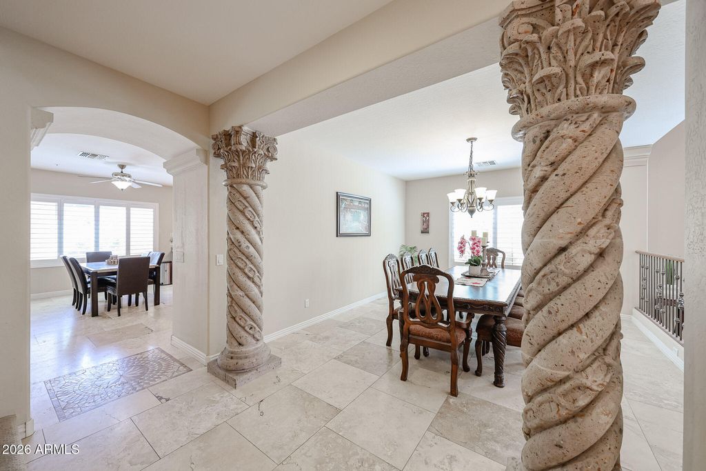 Image 15 of property listing at 27323 N COVERED WAGON Road, Phoenix, AZ 85085