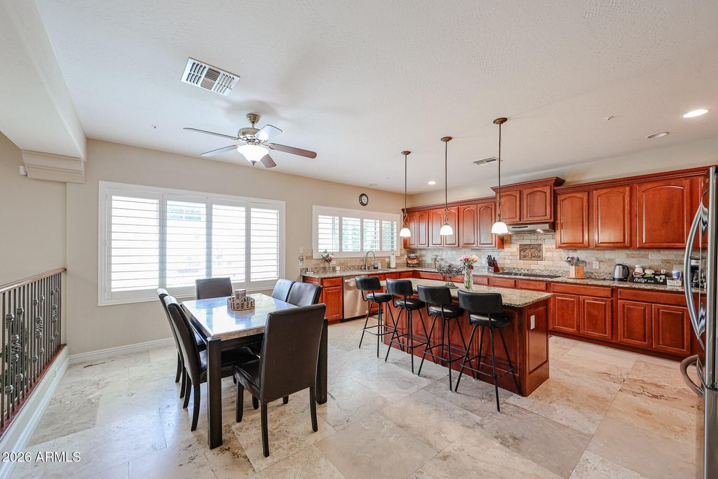 Image 21 of property listing at 27323 N COVERED WAGON Road, Phoenix, AZ 85085