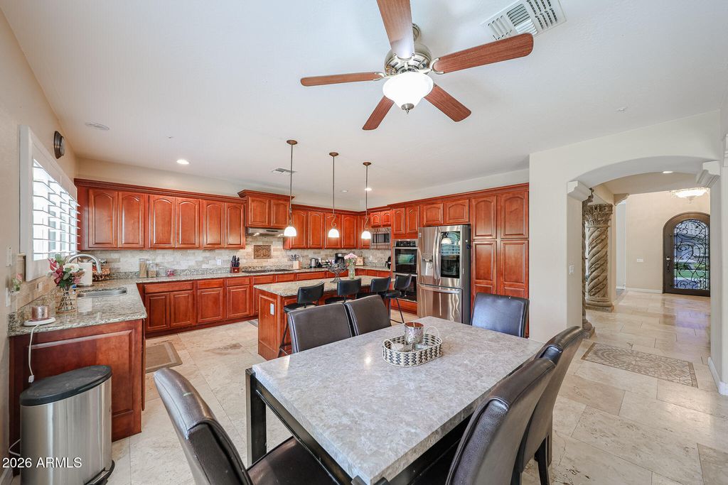 Image 22 of property listing at 27323 N COVERED WAGON Road, Phoenix, AZ 85085