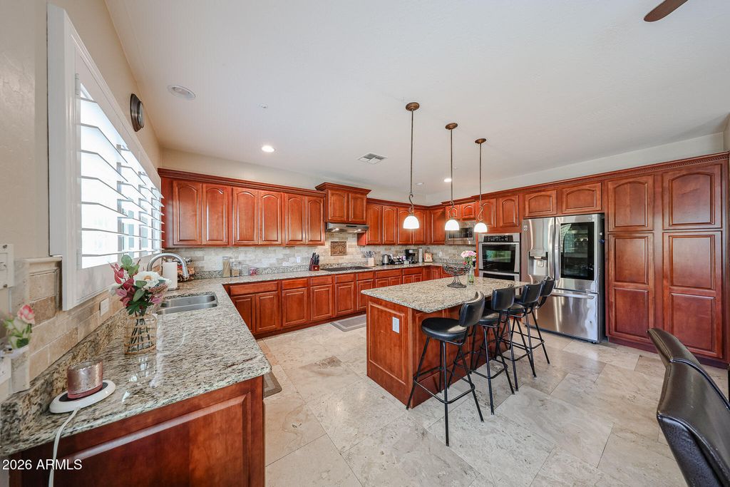 Image 23 of property listing at 27323 N COVERED WAGON Road, Phoenix, AZ 85085