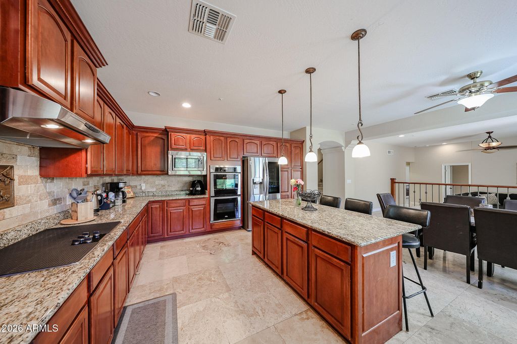 Image 24 of property listing at 27323 N COVERED WAGON Road, Phoenix, AZ 85085