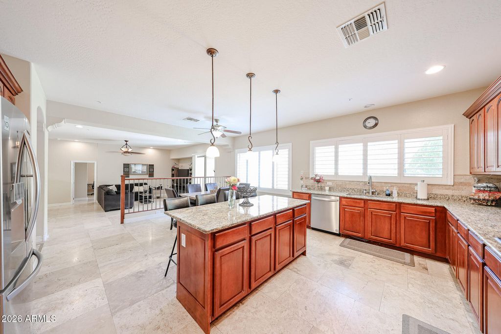 Image 29 of property listing at 27323 N COVERED WAGON Road, Phoenix, AZ 85085