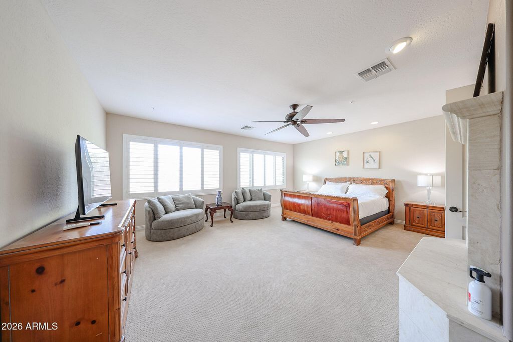 Image 63 of property listing at 27323 N COVERED WAGON Road, Phoenix, AZ 85085