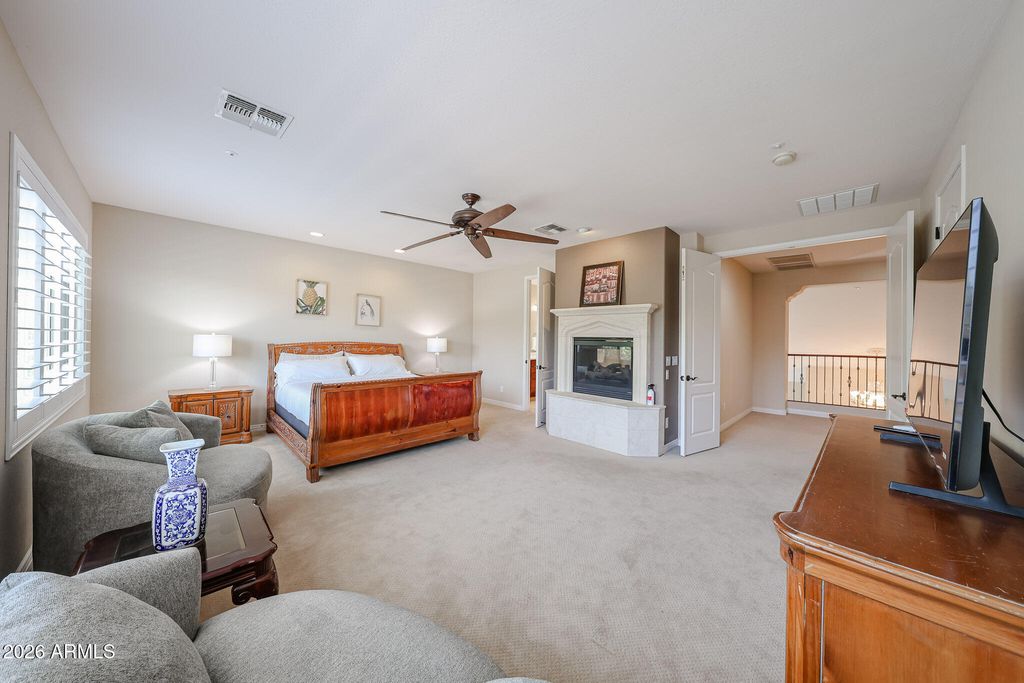 Image 64 of property listing at 27323 N COVERED WAGON Road, Phoenix, AZ 85085