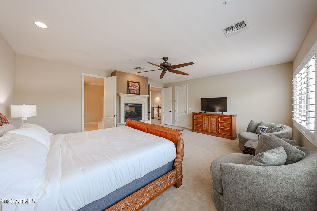 Image 65 of property listing at 27323 N COVERED WAGON Road, Phoenix, AZ 85085