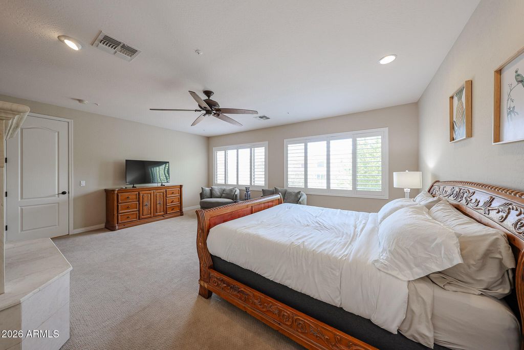 Image 66 of property listing at 27323 N COVERED WAGON Road, Phoenix, AZ 85085