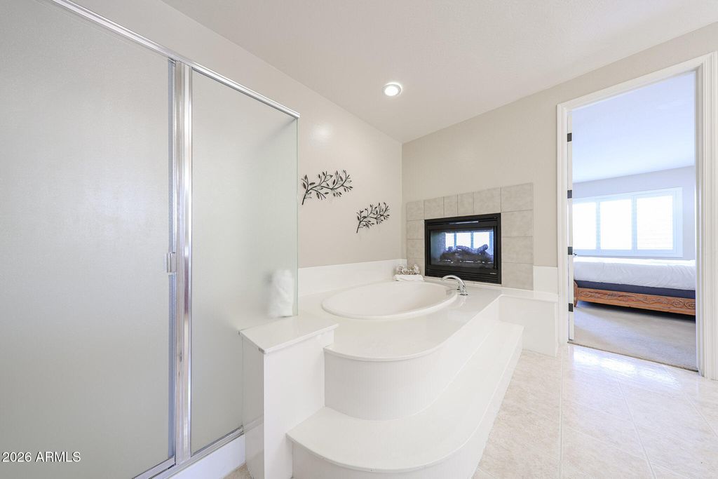 Image 71 of property listing at 27323 N COVERED WAGON Road, Phoenix, AZ 85085
