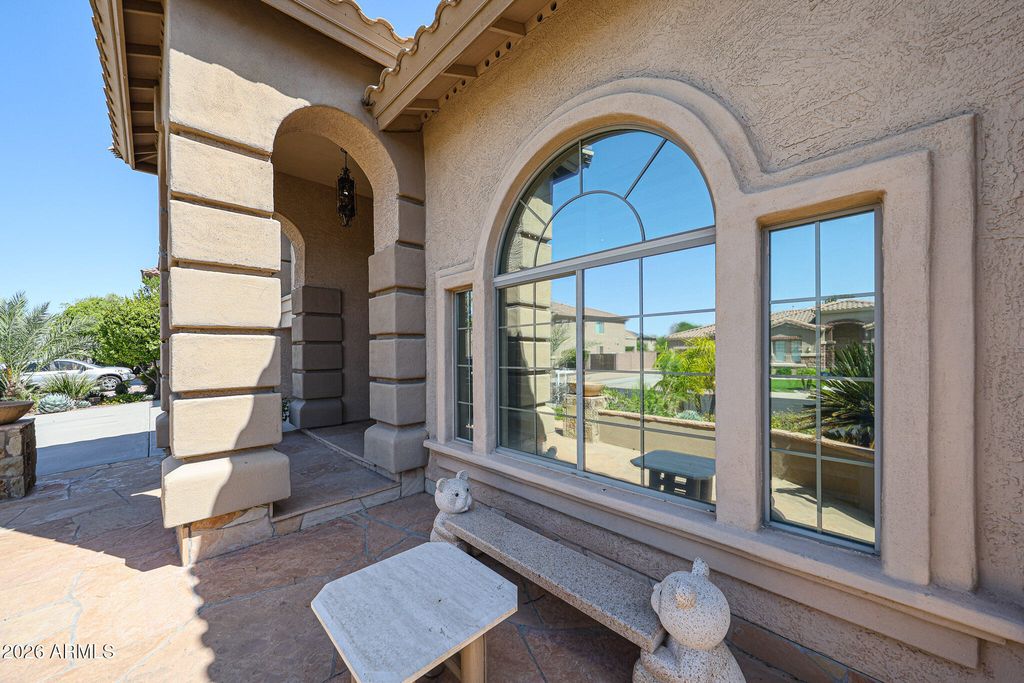 Image 8 of property listing at 27323 N COVERED WAGON Road, Phoenix, AZ 85085