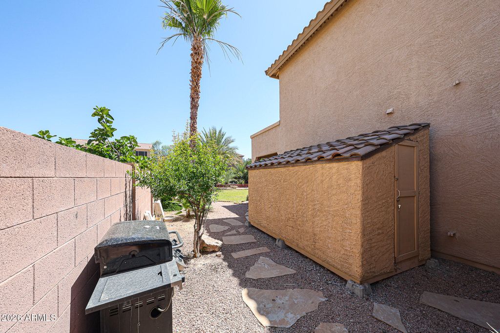 Image 92 of property listing at 27323 N COVERED WAGON Road, Phoenix, AZ 85085