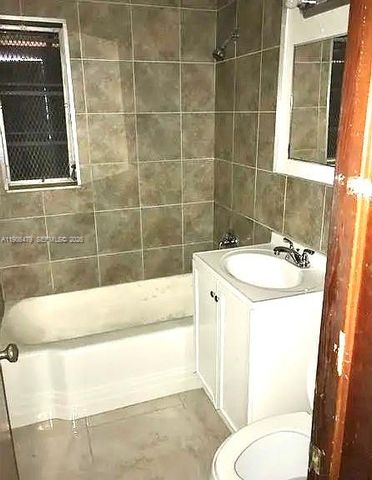 2118 Coolidge St, Hollywood, FL 33020