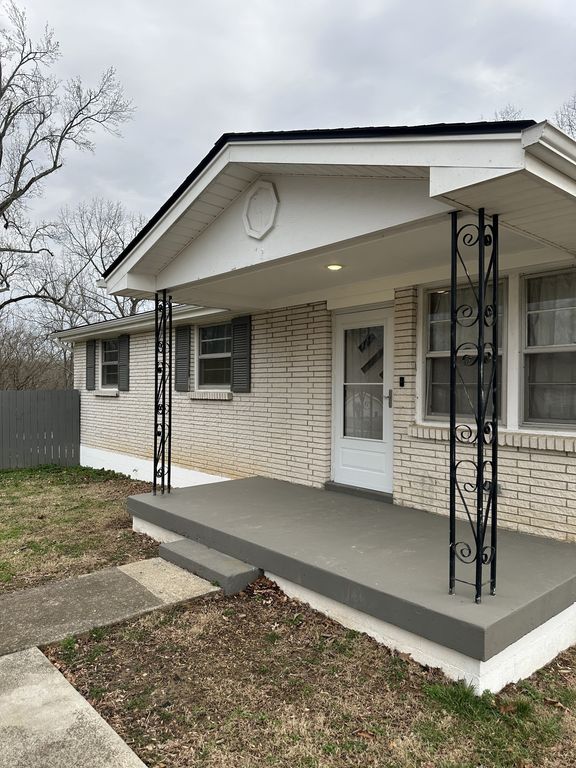 126 Peggy Ct, Goodlettsville, TN 37072